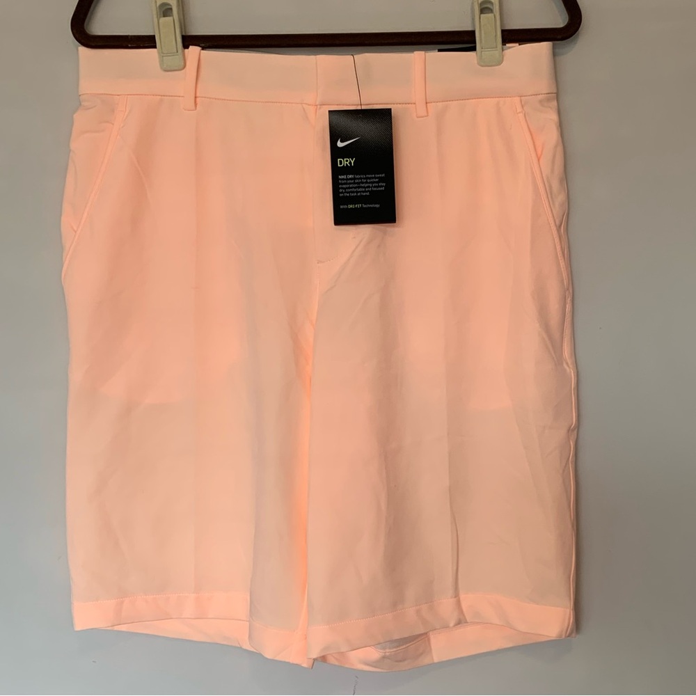 Nike Men’s Peach DRY-Fit Hybrid Shorts Size Medium
